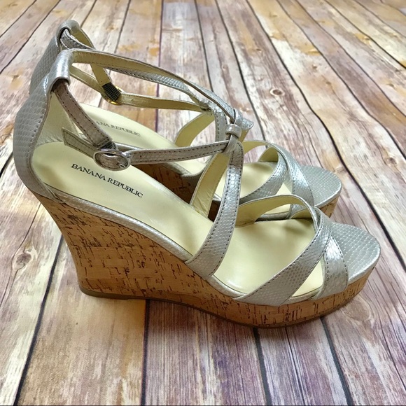 Women’s Banana Republic Wedge Sandals Size 10 - Picture 3 of 8